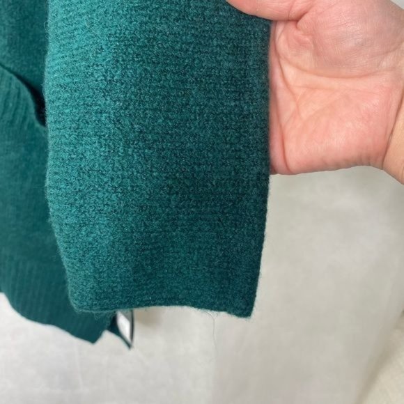 Woolen Bloom ladies long Cardigan Green size Medium New With Tags - Picture 4 of 12